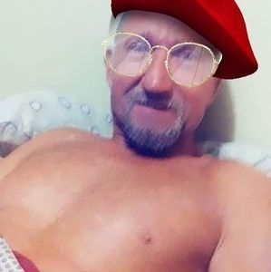 Meet your Posher, Tom